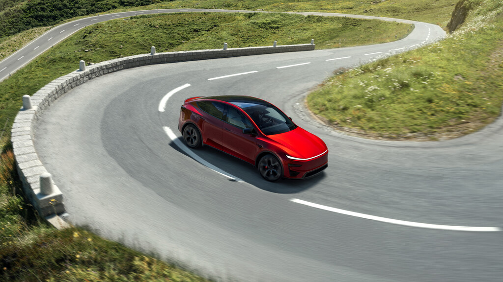 El Tesla Model Y Performance es la cara de una compañía más madura: pierde potencia pero sigue siendo la mejor opción por precio